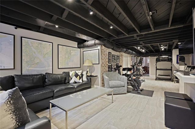 12 Camden NE Road, Atlanta, GA 30309