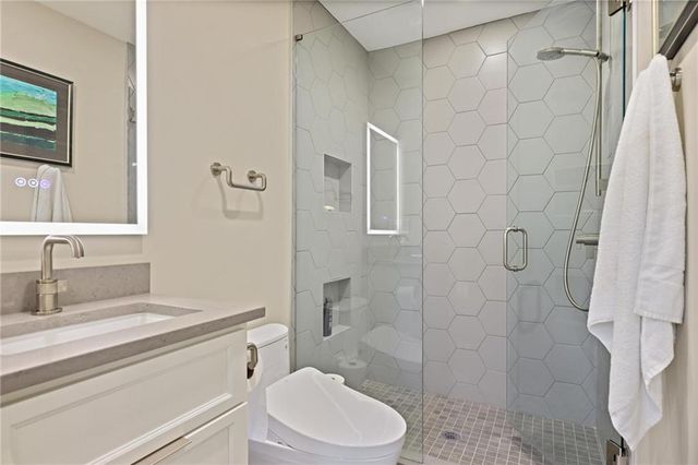 12 Camden NE Road, Atlanta, GA 30309