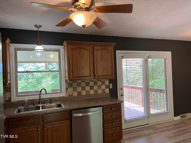 737 Foothills Road, Kingsport, TN 37663