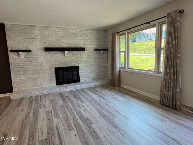 737 Foothills Road, Kingsport, TN 37663