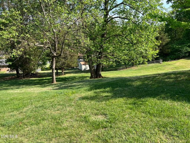 737 Foothills Road, Kingsport, TN 37663