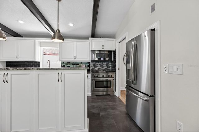 13522 AVISTA DRIVE, Tampa, FL 33624