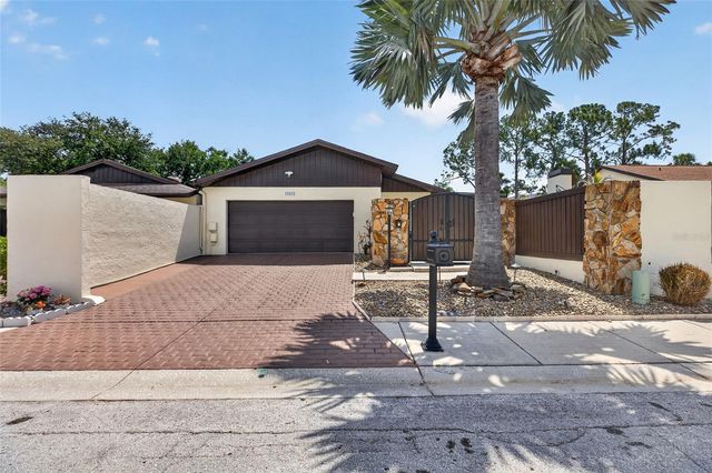 13522 AVISTA DRIVE, Tampa, FL 33624