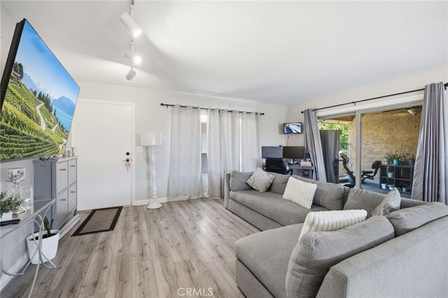 901 N Citrus, La Habra, CA 90631