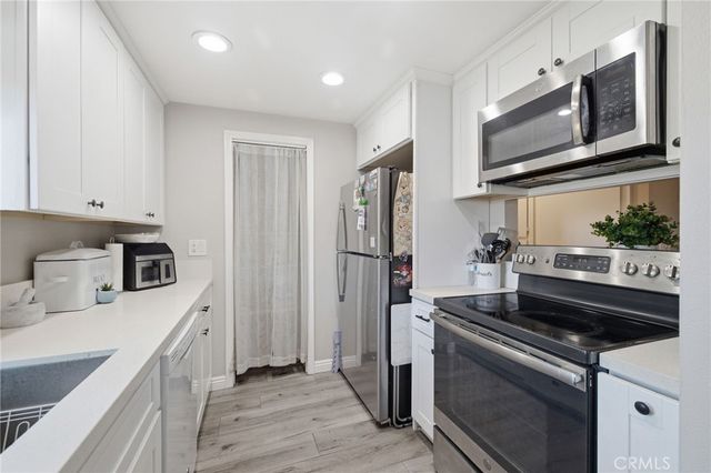 901 N Citrus, La Habra, CA 90631