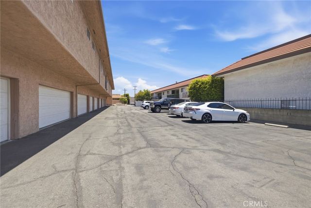 901 N Citrus, La Habra, CA 90631