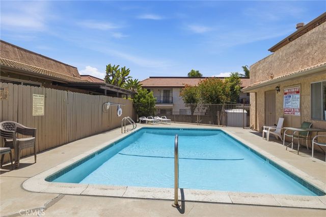 901 N Citrus, La Habra, CA 90631