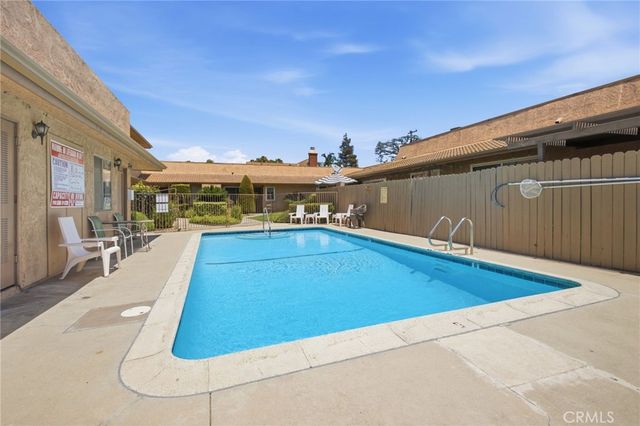 901 N Citrus, La Habra, CA 90631