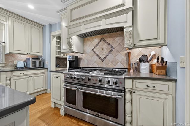 26 Maple Avenue, Warwick, NY 10990