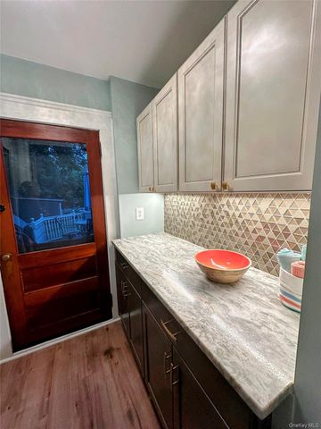 26 Maple Avenue, Warwick, NY 10990