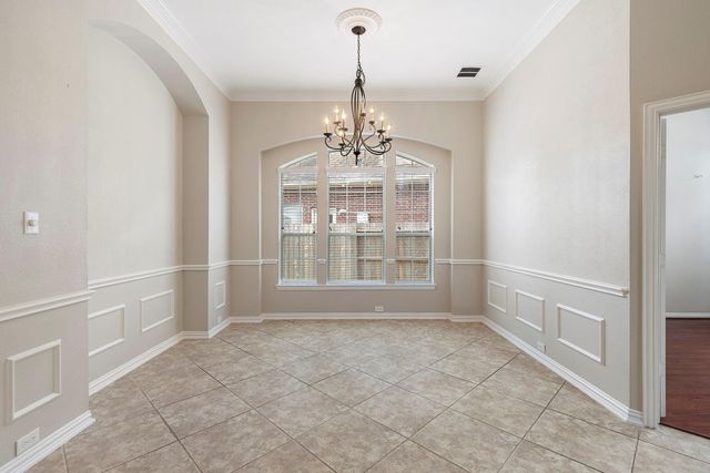 6 Hithervale Court, The Woodlands, TX 77382