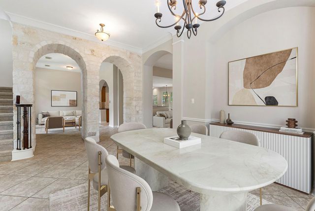 6 Hithervale Court, The Woodlands, TX 77382