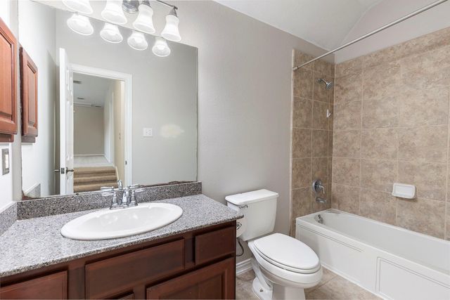 6 Hithervale Court, The Woodlands, TX 77382