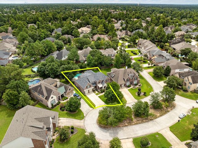 6 Hithervale Court, The Woodlands, TX 77382