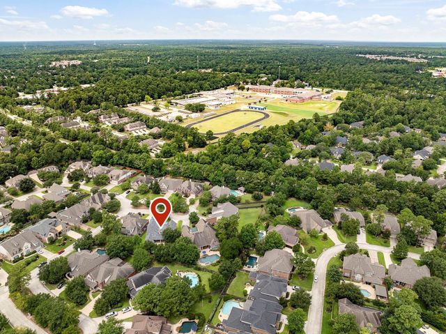 6 Hithervale Court, The Woodlands, TX 77382