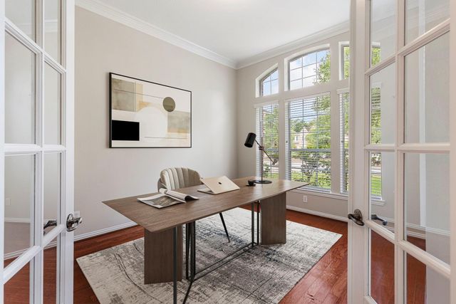 6 Hithervale Court, The Woodlands, TX 77382