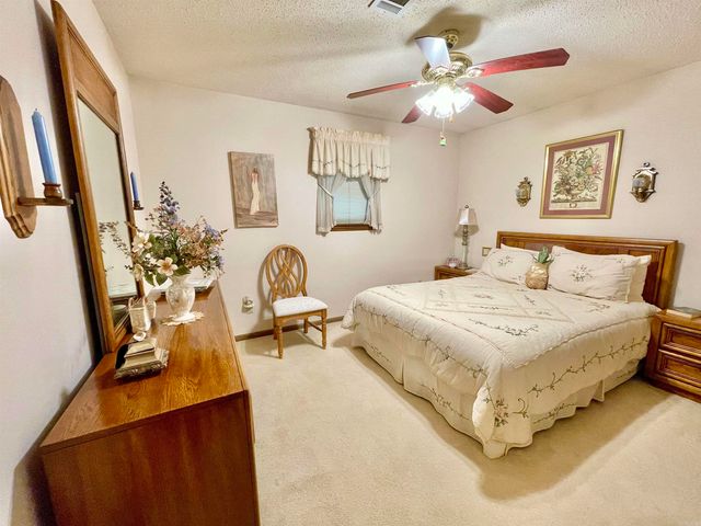 6 Weatherwood Lane, Maumelle, AR 72113