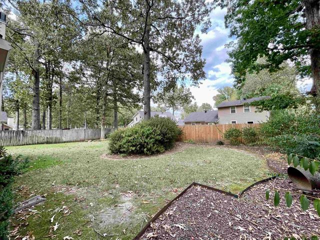 6 Weatherwood Lane, Maumelle, AR 72113