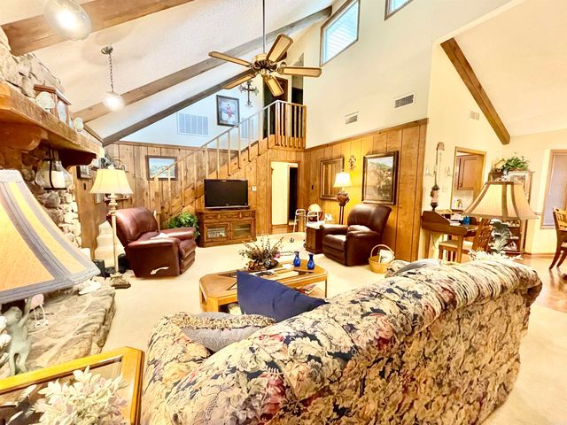 6 Weatherwood Lane, Maumelle, AR 72113