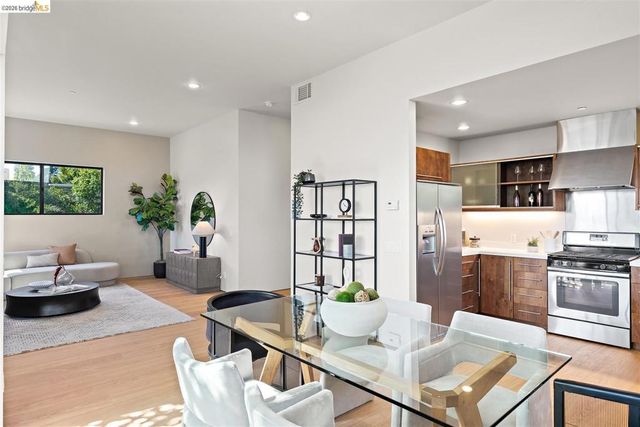 1406 San Pablo Ave A, Berkeley, CA 94702