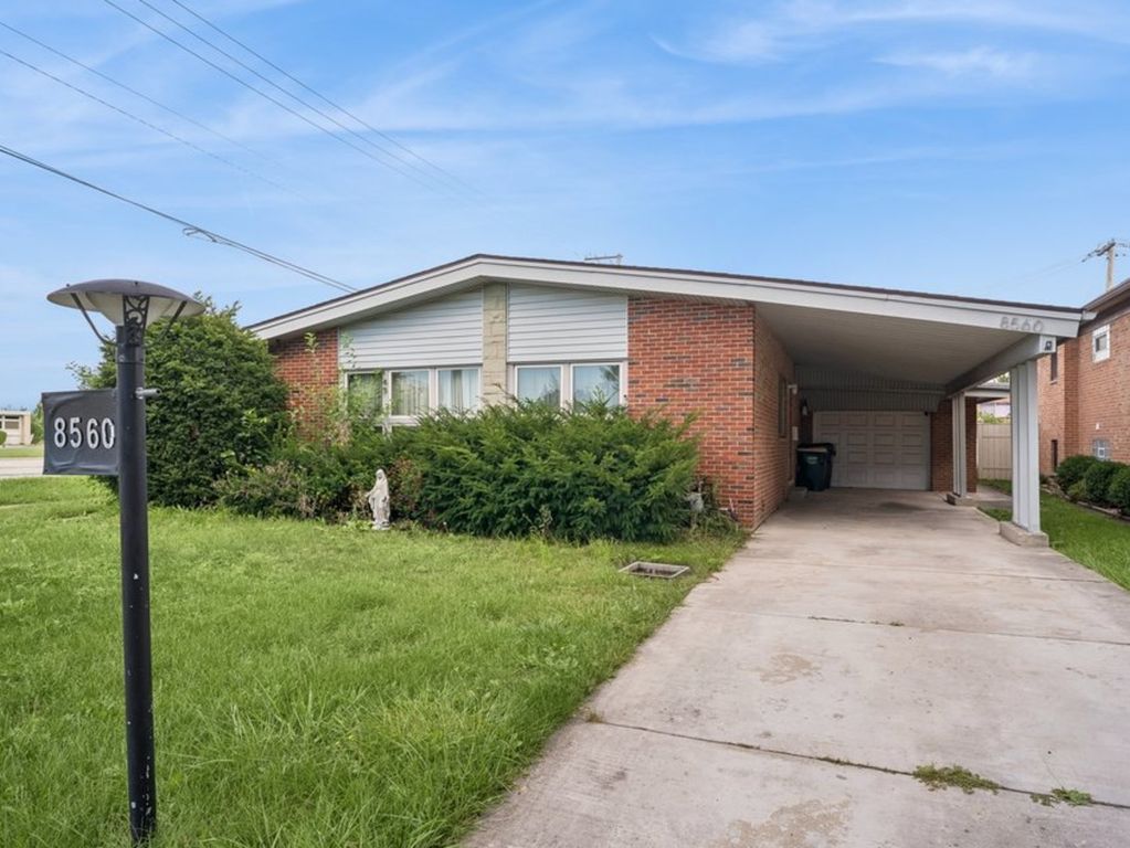 8560 W Clara Drive, Niles, IL 60714 — exterior