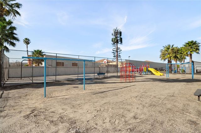 80 E Dawes 52, Perris, CA 92571