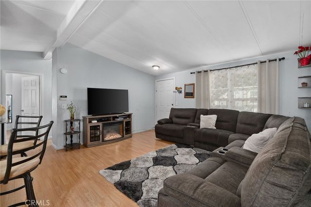 80 E Dawes 52, Perris, CA 92571