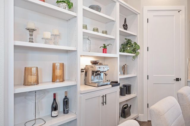 4057 Scotch Pine Dr, Roseville, CA 95747