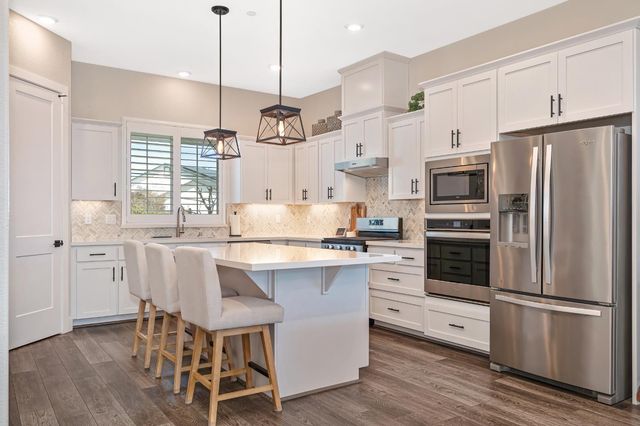 4057 Scotch Pine Dr, Roseville, CA 95747