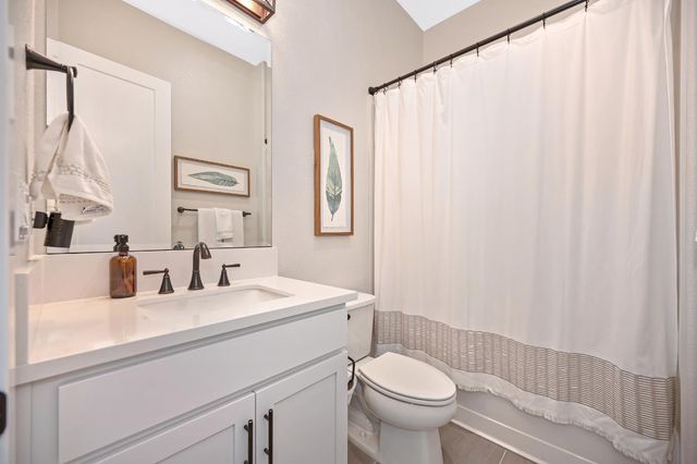 4057 Scotch Pine Dr, Roseville, CA 95747