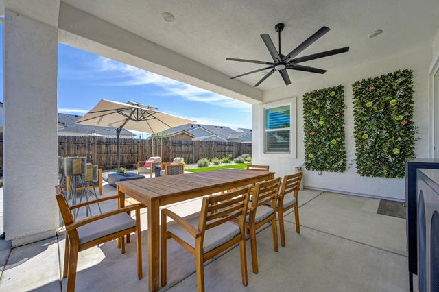 4057 Scotch Pine Dr, Roseville, CA 95747