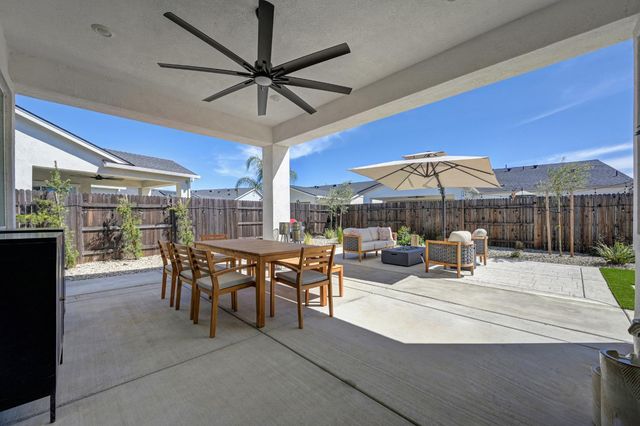 4057 Scotch Pine Dr, Roseville, CA 95747