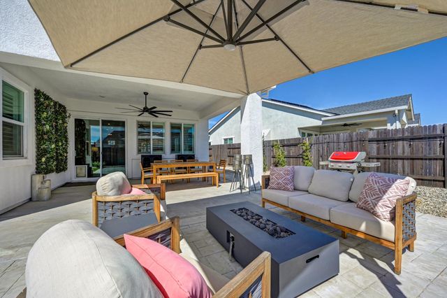 4057 Scotch Pine Dr, Roseville, CA 95747