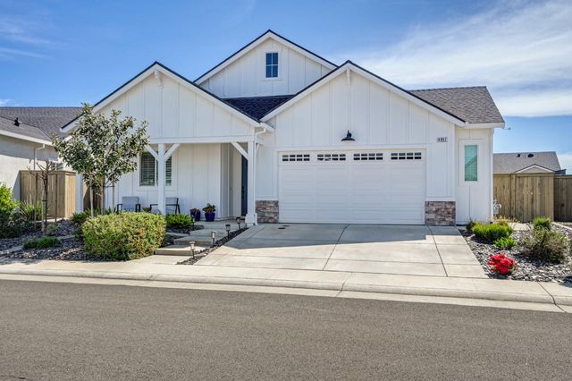 4057 Scotch Pine Dr, Roseville, CA 95747