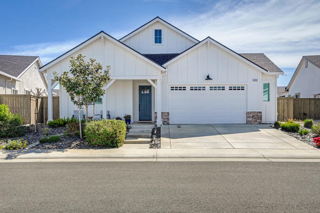 4057 Scotch Pine Dr, Roseville, CA 95747