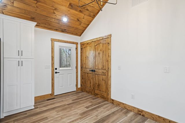 1883 Newport Drive, Ellijay, GA 30540