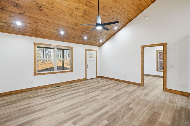 1883 Newport Drive, Ellijay, GA 30540