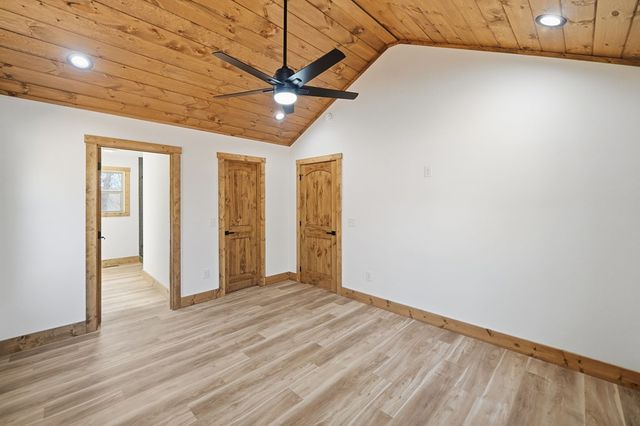 1883 Newport Drive, Ellijay, GA 30540