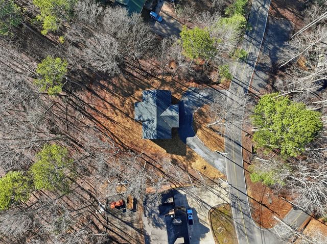 1883 Newport Drive, Ellijay, GA 30540