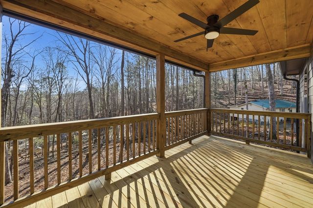 1883 Newport Drive, Ellijay, GA 30540