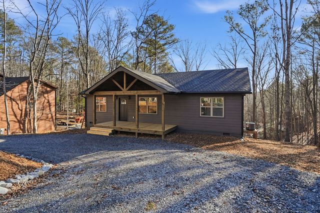 1883 Newport Drive, Ellijay, GA 30540