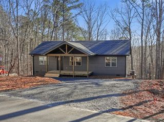 1883 Newport Drive, Ellijay, GA 30540