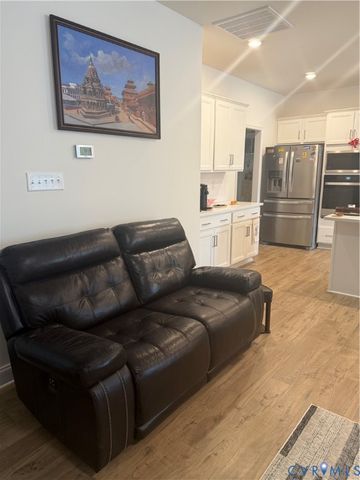 13704 Randolph Pond Ln, Midlothian, VA 23114