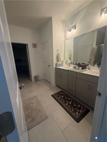 13704 Randolph Pond Ln, Midlothian, VA 23114