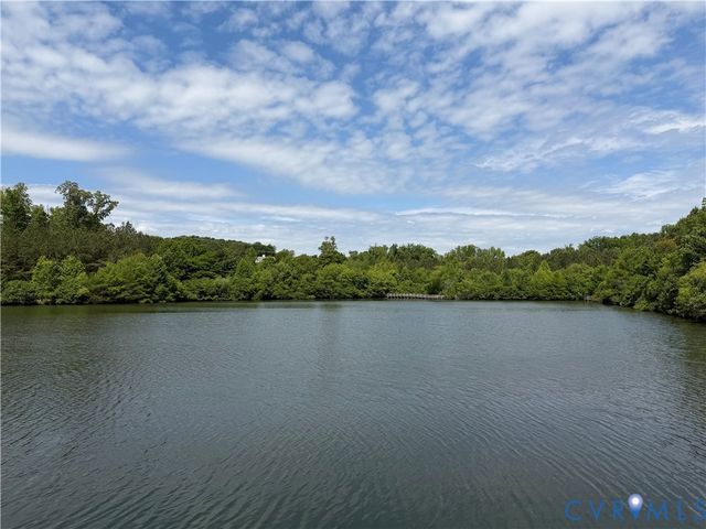 13704 Randolph Pond Ln, Midlothian, VA 23114