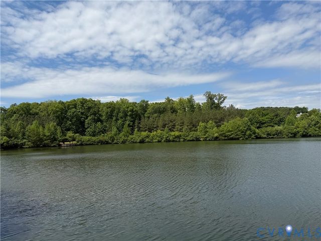 13704 Randolph Pond Ln, Midlothian, VA 23114
