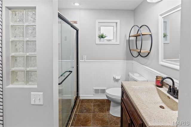 22 Lexington Drive, Fairview Heights, IL 62208