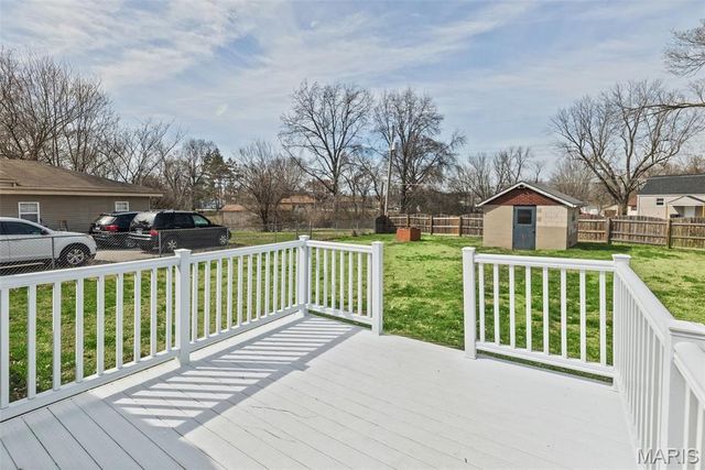 22 Lexington Drive, Fairview Heights, IL 62208