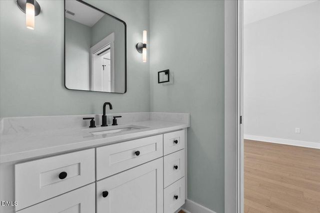 543 Bragg Street, Raleigh, NC 27610