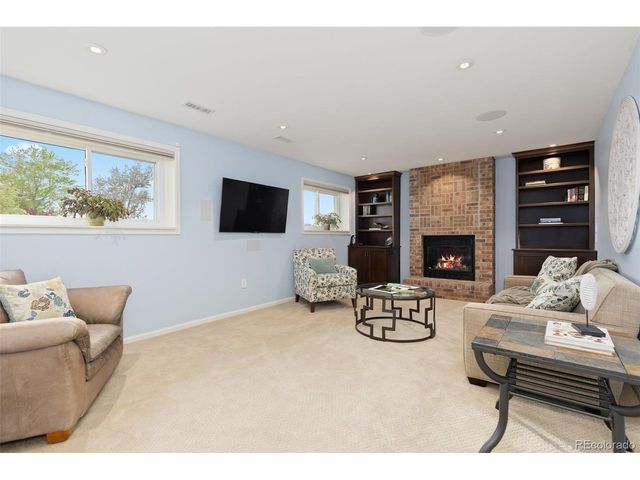 1137 Maple Cir, Broomfield, CO 80020